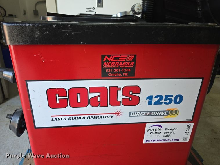 image for item DS4845 Coats 1250 Direct Drive tire balancer