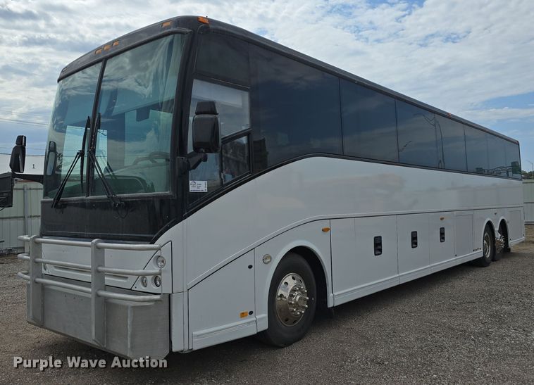 image for item DS4853 2007 Van Hool C2045 coach bus