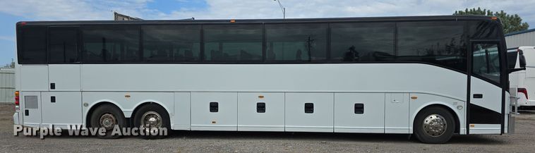 image for item DS4853 2007 Van Hool C2045 coach bus