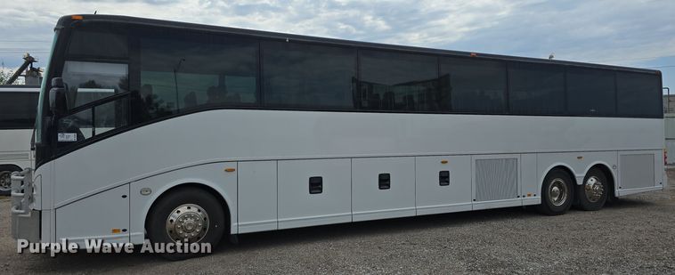 image for item DS4853 2007 Van Hool C2045 coach bus