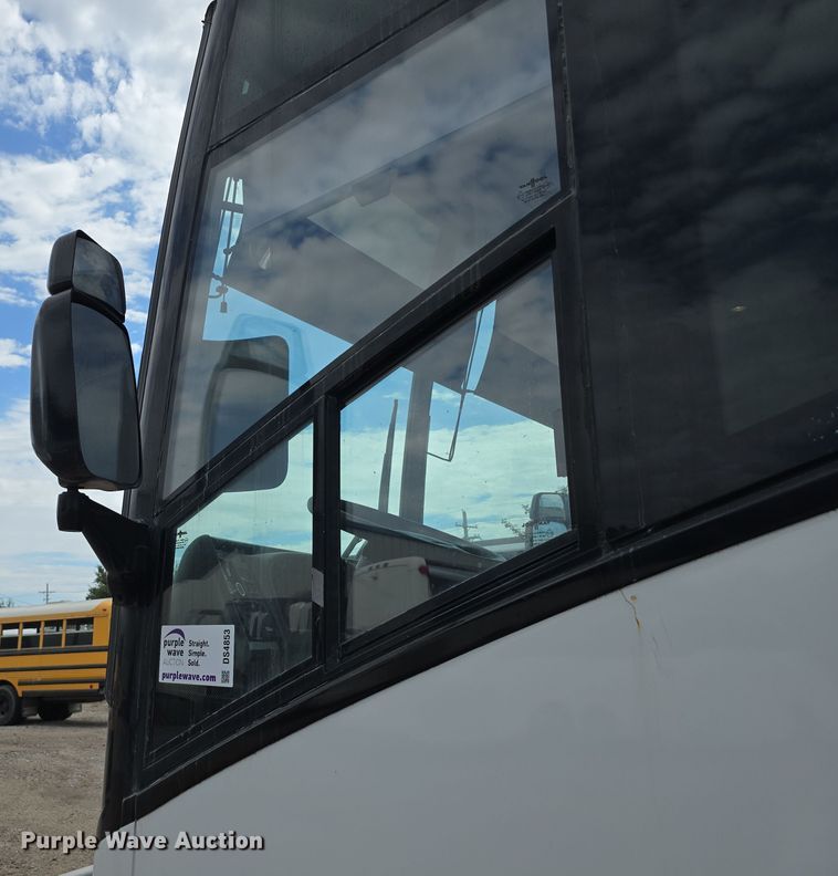 image for item DS4853 2007 Van Hool C2045 coach bus