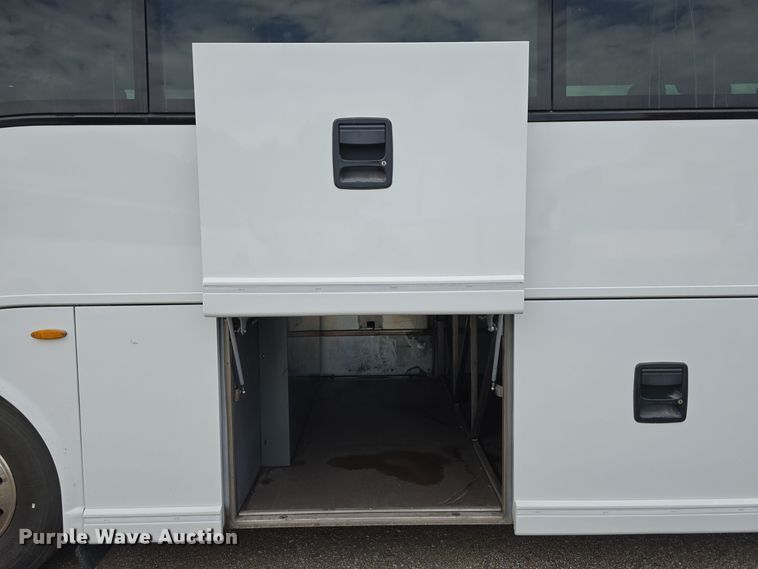 image for item DS4853 2007 Van Hool C2045 coach bus