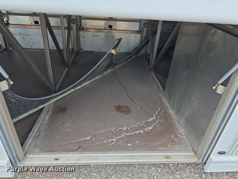 image for item DS4853 2007 Van Hool C2045 coach bus