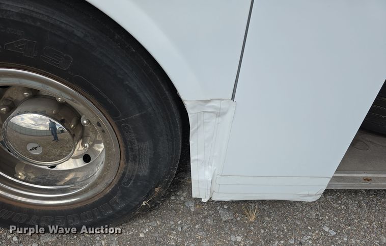 image for item DS4853 2007 Van Hool C2045 coach bus