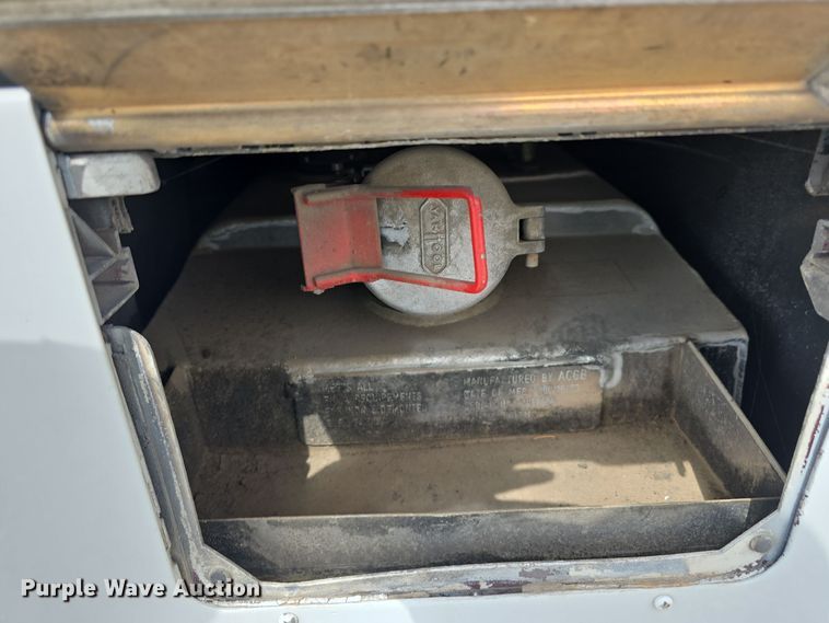 image for item DS4853 2007 Van Hool C2045 coach bus