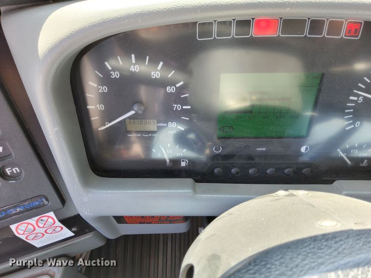 image for item DS4853 2007 Van Hool C2045 coach bus