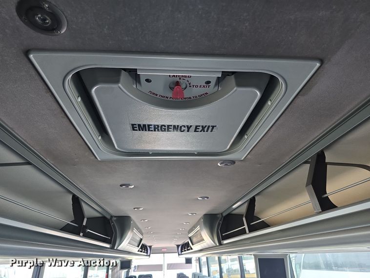 image for item DS4853 2007 Van Hool C2045 coach bus