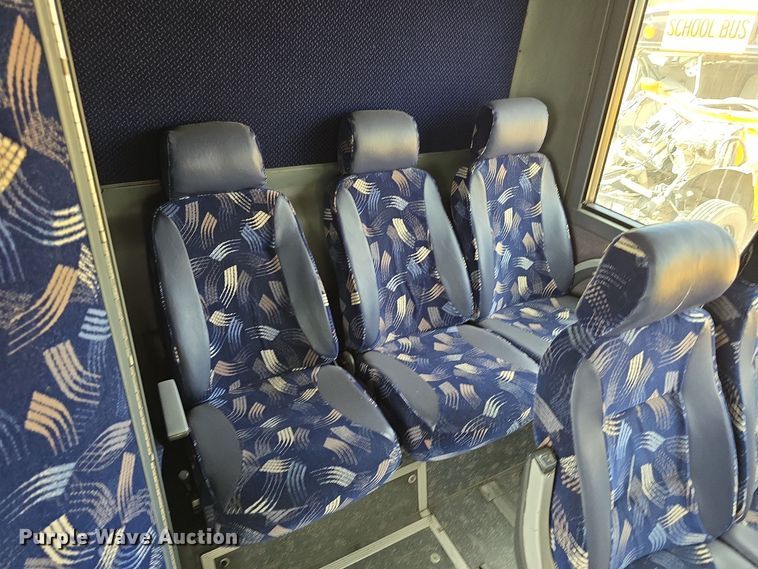 image for item DS4853 2007 Van Hool C2045 coach bus