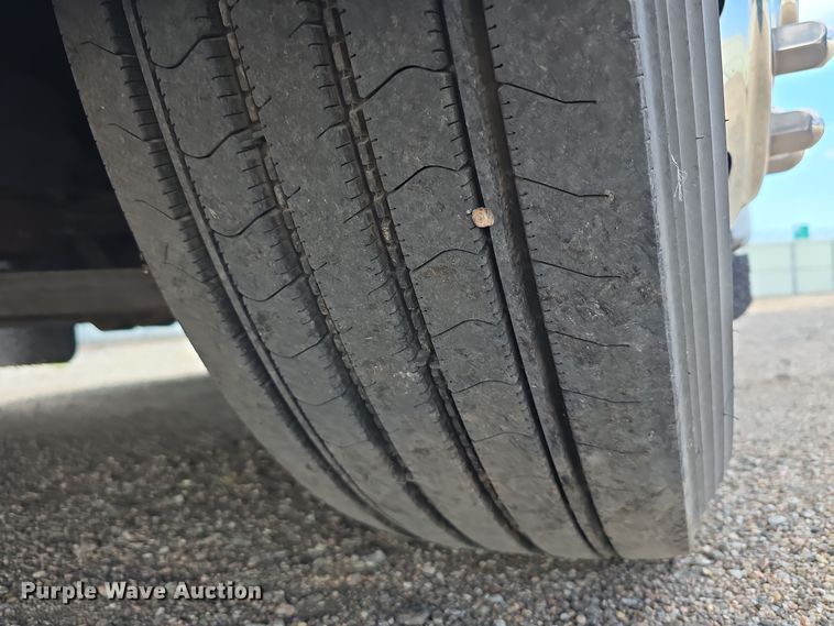 image for item DS4853 2007 Van Hool C2045 coach bus