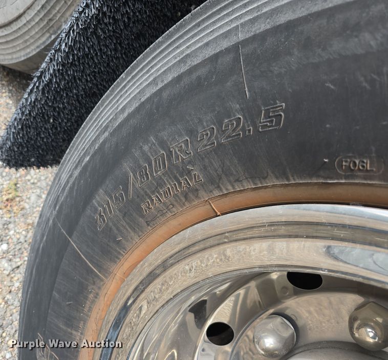 image for item DS4853 2007 Van Hool C2045 coach bus