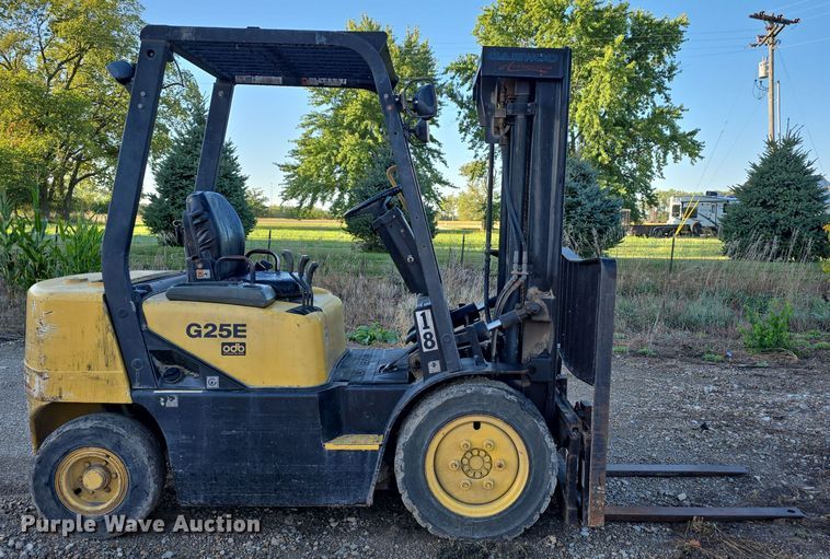 image for item DS4877 Daewoo G25E-3 forklift