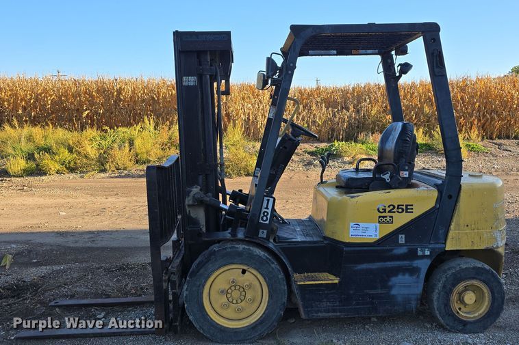 image for item DS4877 Daewoo G25E-3 forklift