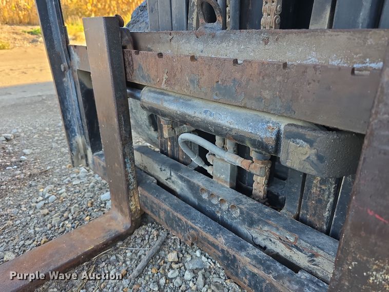 image for item DS4877 Daewoo G25E-3 forklift