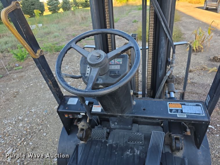 image for item DS4877 Daewoo G25E-3 forklift