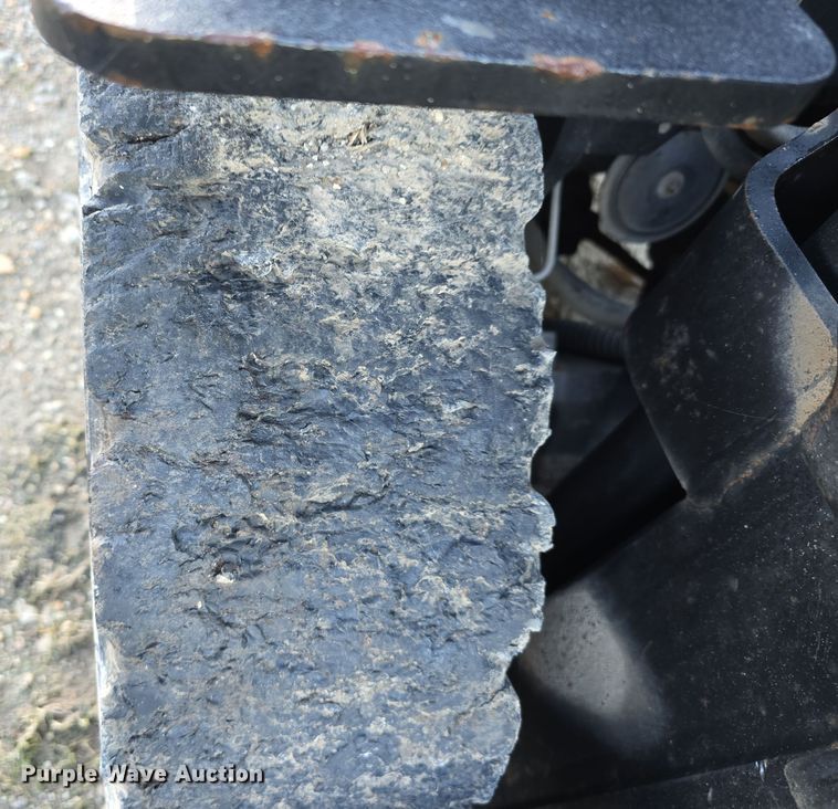 image for item DS4877 Daewoo G25E-3 forklift