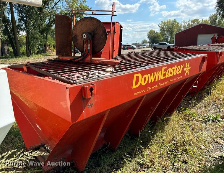 image for item DT2008 Down Easter spreader 