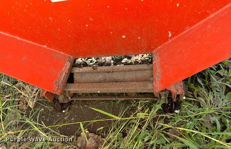 image for item DT2008 Down Easter spreader 