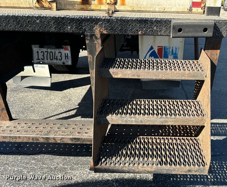 image for item DT2023 2018 Ford F650 Super Duty  box truck