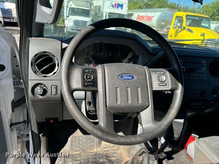 image for item DT2023 2018 Ford F650 Super Duty  box truck