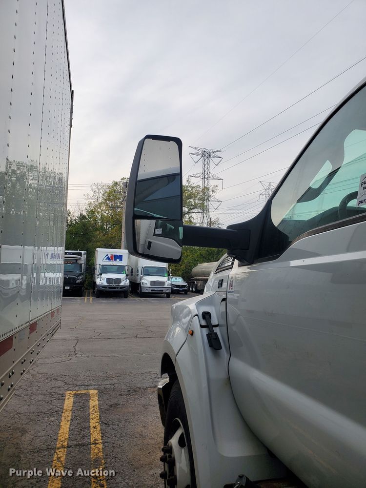 image for item DT2023 2018 Ford F650 Super Duty  box truck