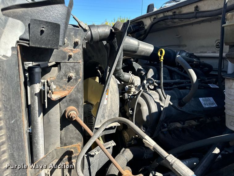 image for item DT2023 2018 Ford F650 Super Duty  box truck