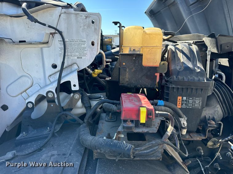 image for item DT2023 2018 Ford F650 Super Duty  box truck