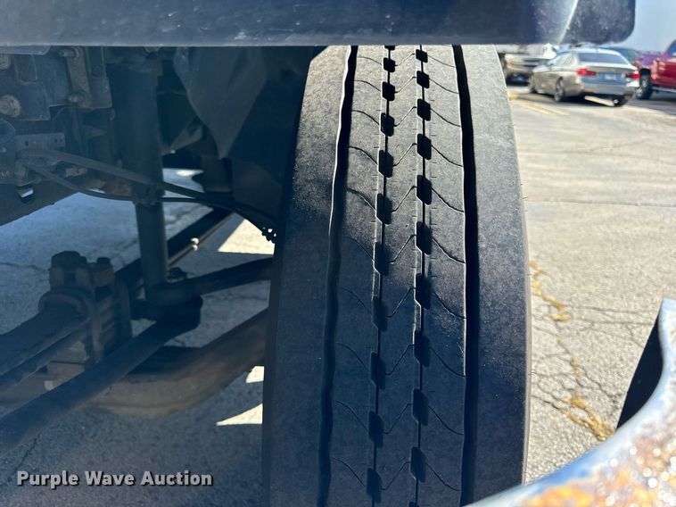 image for item DT2023 2018 Ford F650 Super Duty  box truck