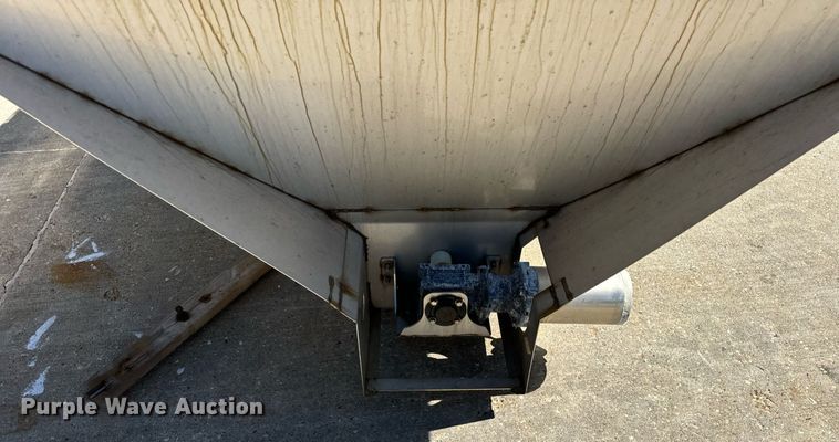 image for item DT2024 Swenson  spreader 