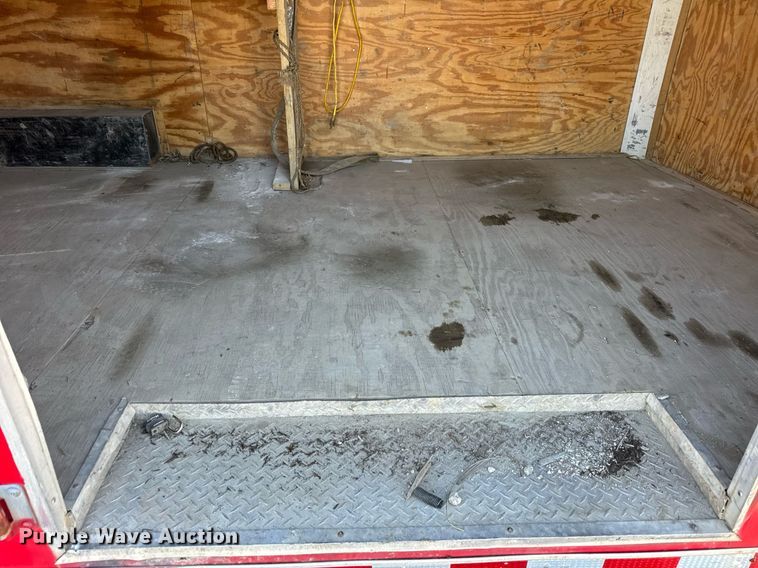 image for item DT2034 2001 Hilbilt Trailers enclosed cargo trailer