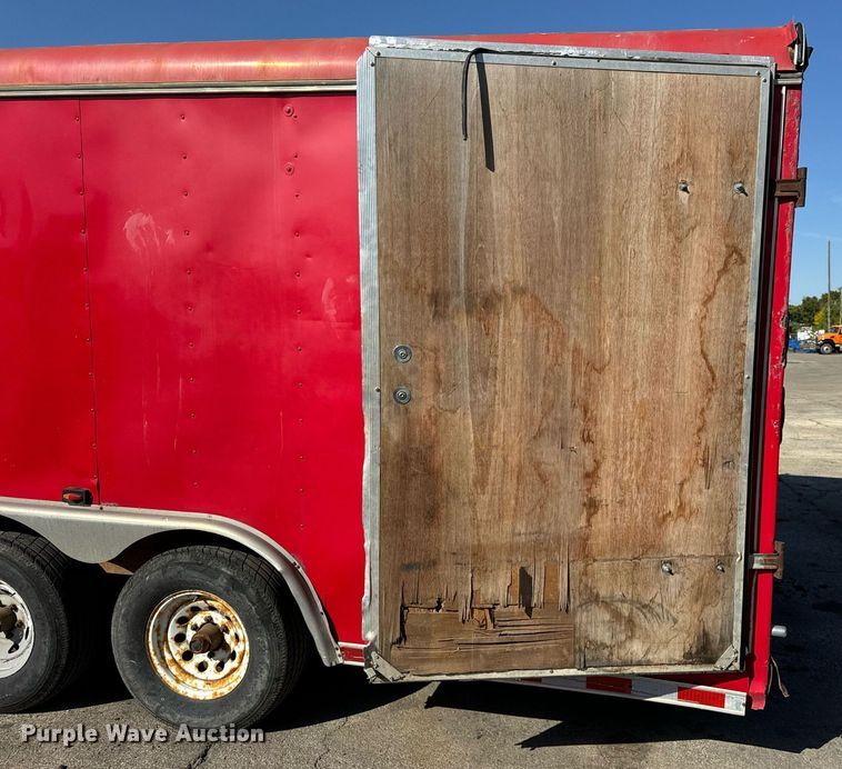 image for item DT2034 2001 Hilbilt Trailers enclosed cargo trailer