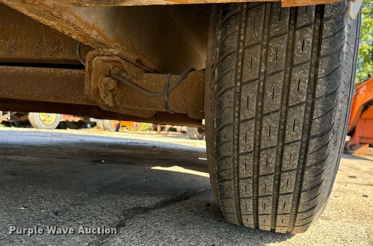 image for item DT2034 2001 Hilbilt Trailers enclosed cargo trailer