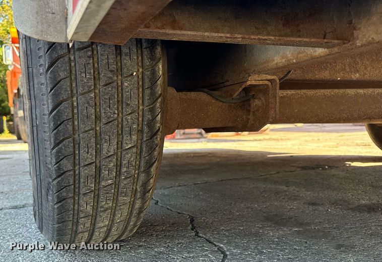 image for item DT2034 2001 Hilbilt Trailers enclosed cargo trailer