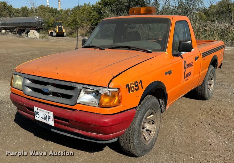 image for item DT2038 1995 Ford Ranger XL pickup truck