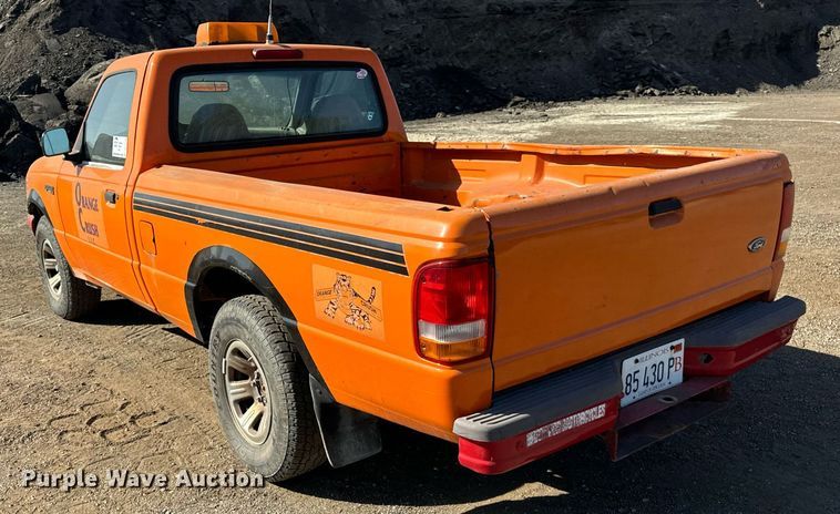 image for item DT2038 1995 Ford Ranger XL pickup truck