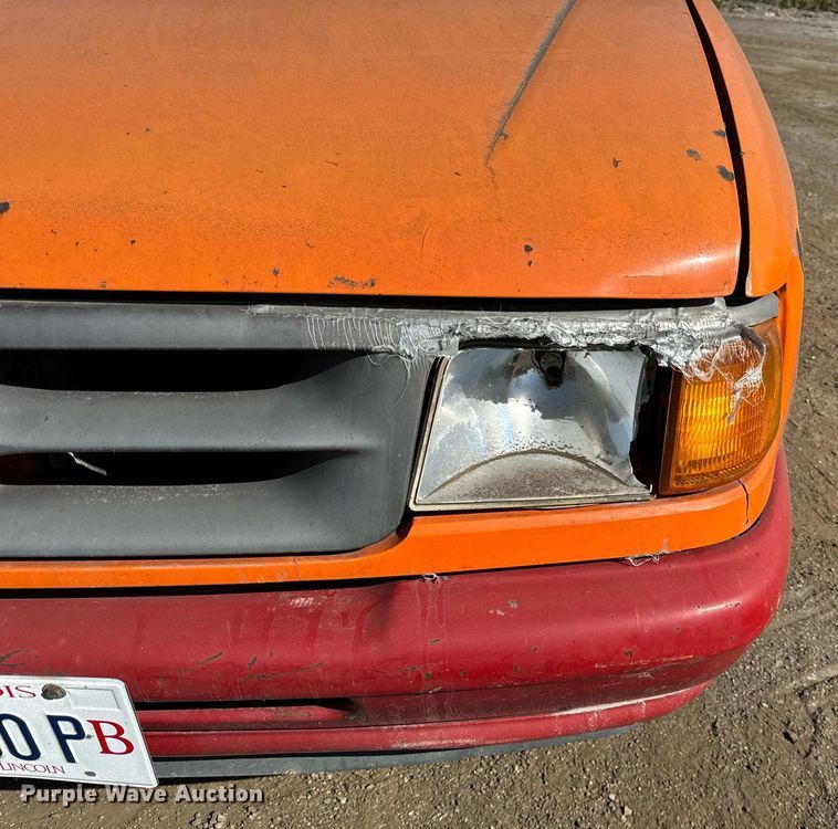 image for item DT2038 1995 Ford Ranger XL pickup truck