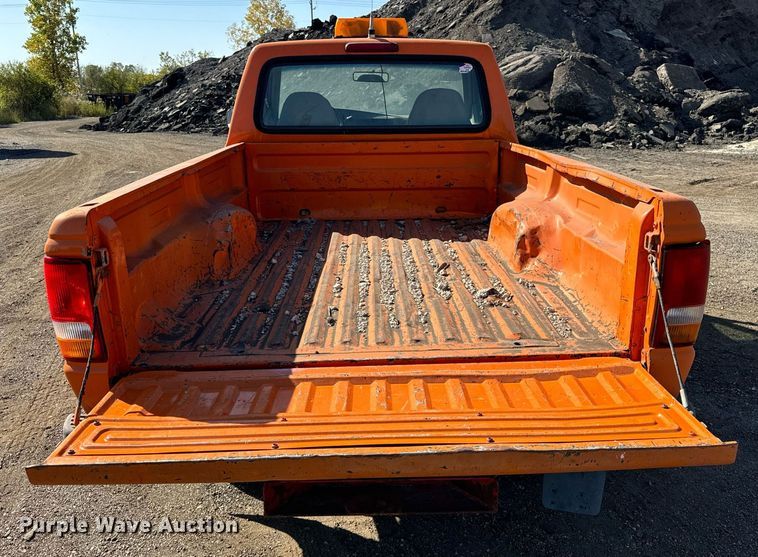 image for item DT2038 1995 Ford Ranger XL pickup truck