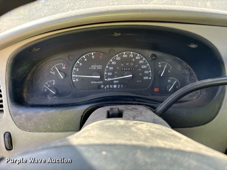 image for item DT2038 1995 Ford Ranger XL pickup truck