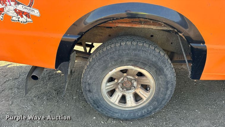 image for item DT2038 1995 Ford Ranger XL pickup truck