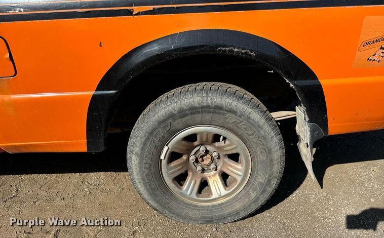 image for item DT2038 1995 Ford Ranger XL pickup truck