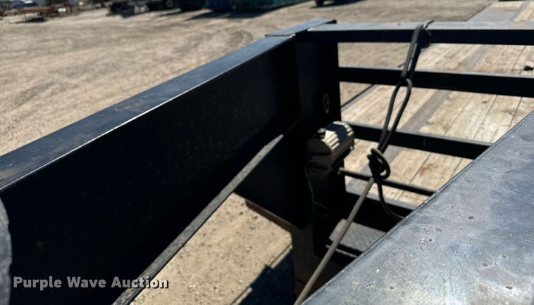 image for item DV2832 2014 Texas pride equipment trailer