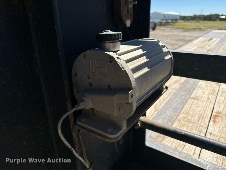 image for item DV2832 2014 Texas pride equipment trailer