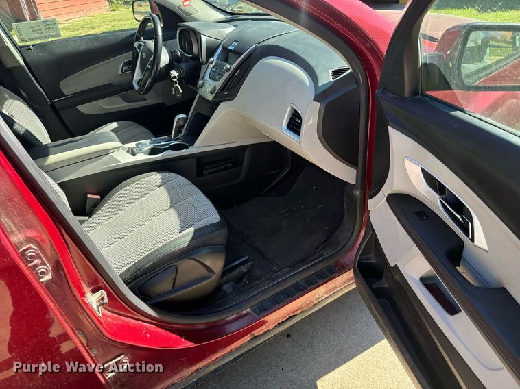 image for item DV2834 2010 Chevrolet  Equinox LT SUV