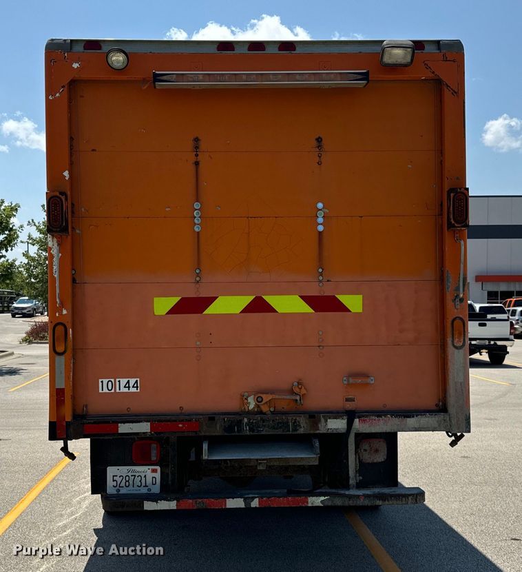 image for item DV5823 1997 Chevrolet  3500 box truck