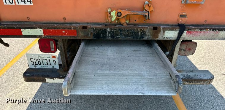 image for item DV5823 1997 Chevrolet  3500 box truck