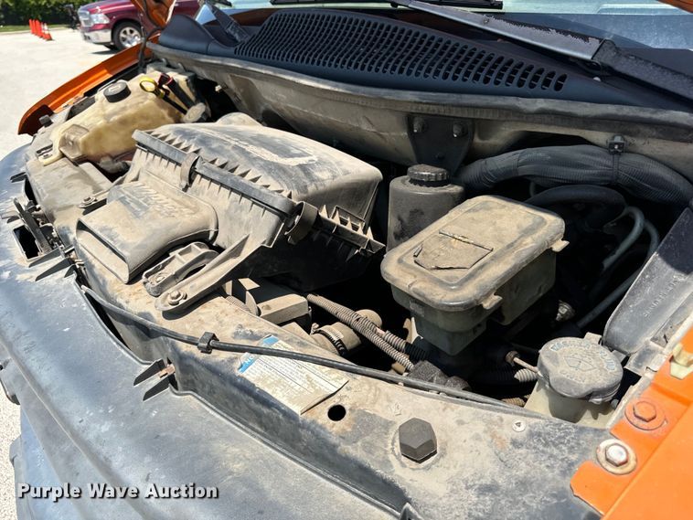 image for item DV5823 1997 Chevrolet  3500 box truck