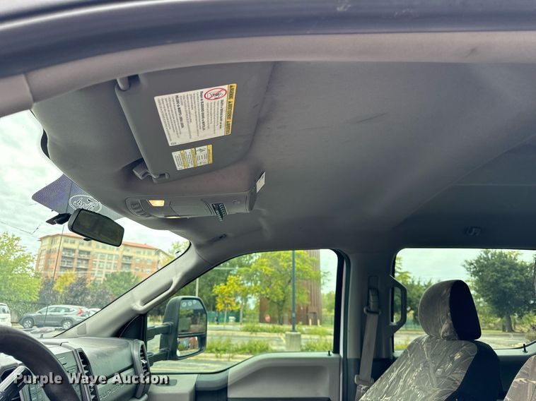 image for item DV5949 2019 Ford  F350 Super Duty XL Crew Cab pickup truck