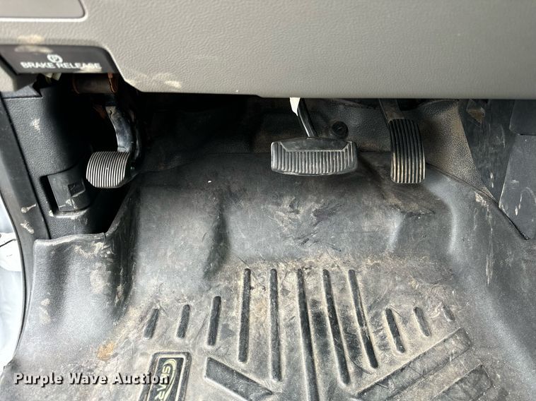 image for item DV5949 2019 Ford  F350 Super Duty XL Crew Cab pickup truck