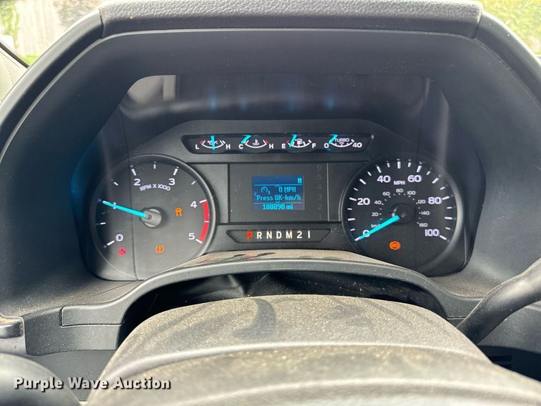 image for item DV5949 2019 Ford  F350 Super Duty XL Crew Cab pickup truck