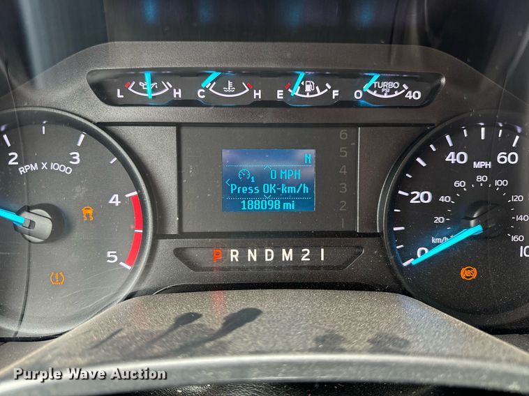 image for item DV5949 2019 Ford  F350 Super Duty XL Crew Cab pickup truck