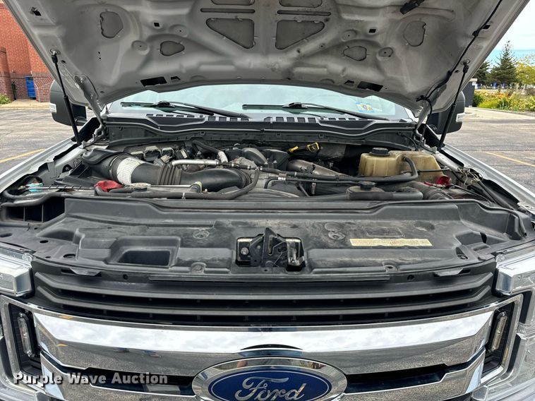 image for item DV5949 2019 Ford  F350 Super Duty XL Crew Cab pickup truck